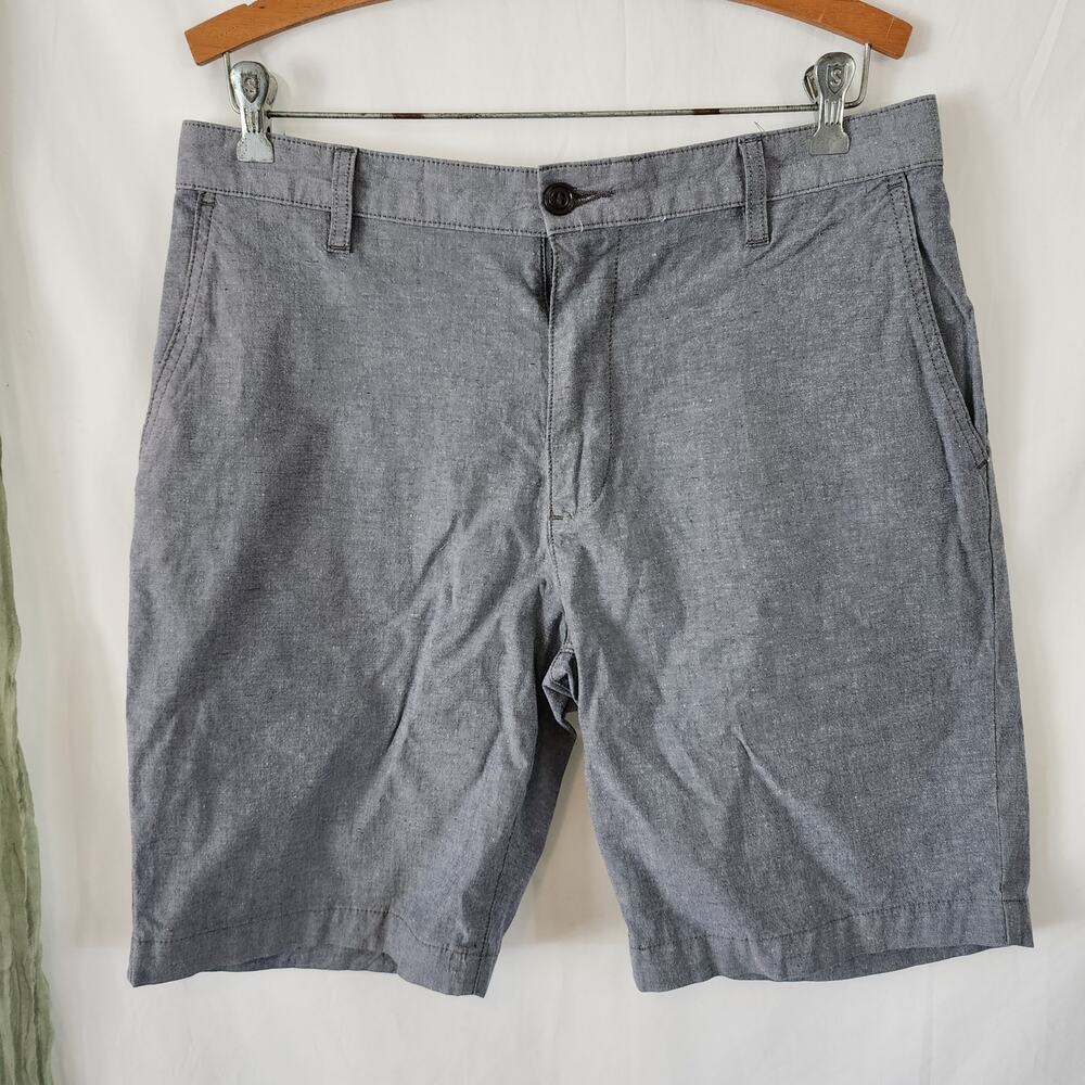 BEN HOGAN Gray  Striped Pocket Golf Men's Shorts Cargo Pockets Inseam 9" Size XL